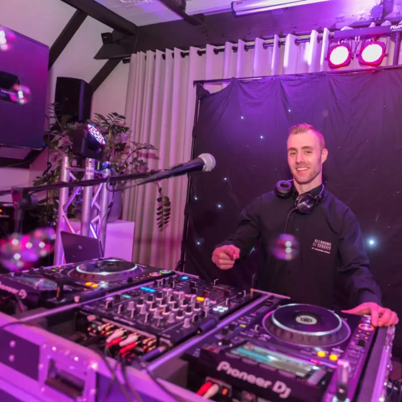DJ Dennis